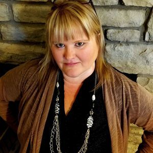 Meet your Posher, Carla